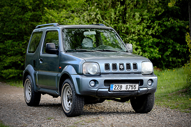 Rekordní suzukář najel s kapesním teréňákem Jimny 742 tisíc kilometrů
