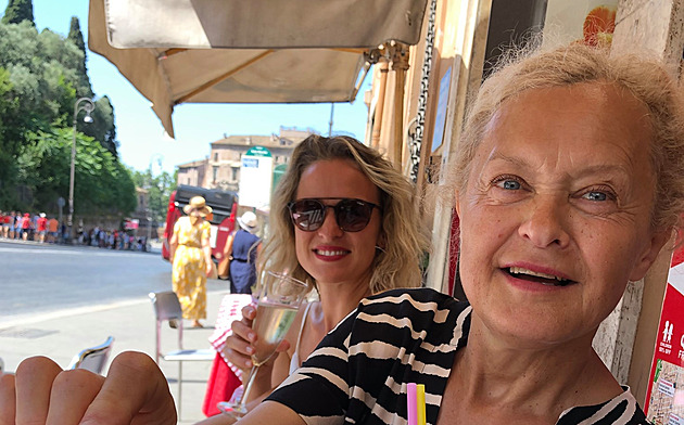 Budovat vztahy chce hodně energie, ale ve stáří se nám to vrátí, říká šéfka neziskovky