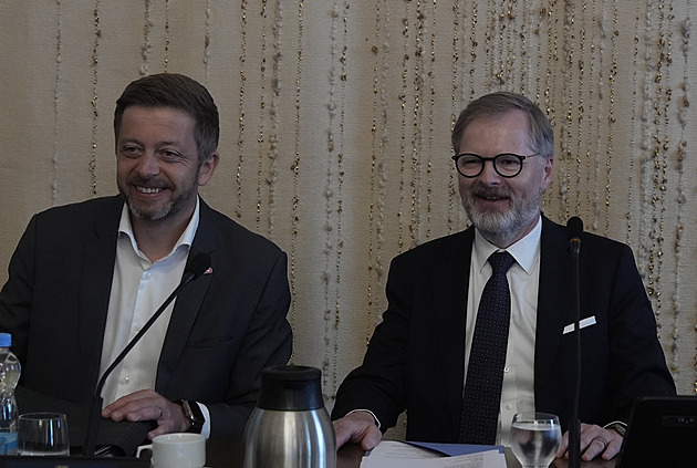 Rakušan svolal schůzku, společně s Fialou a Hřibem chce odmítnout vládu s ANO