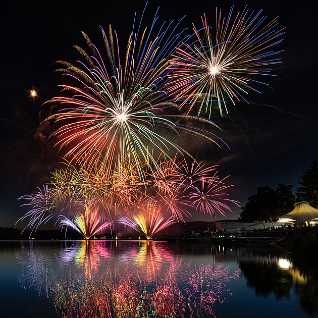Vyškov marně hledal místo pro ohňostroj, jinde na jižní Moravě jej uspořádají