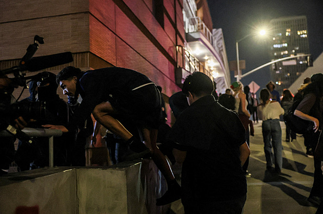 Tahali je z restaurací i z kostela. Jak v mém městě v USA zasáhli protiimigrační agenti