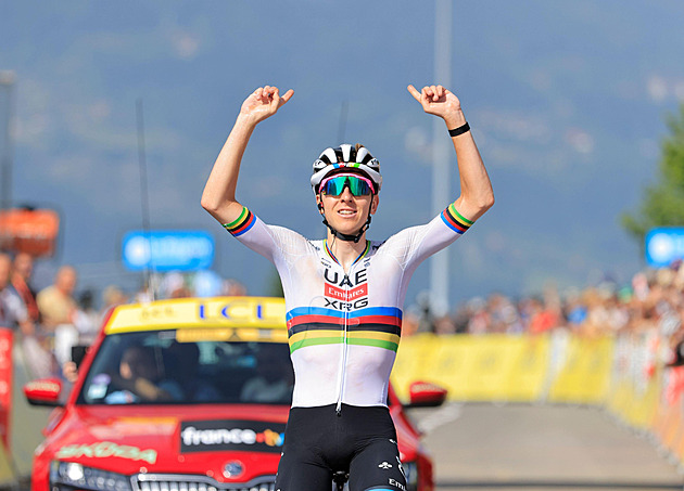 Ztráta z časovky zapomenuta. Pogačar ujel i Vingegaardovi a vede generálku na Tour