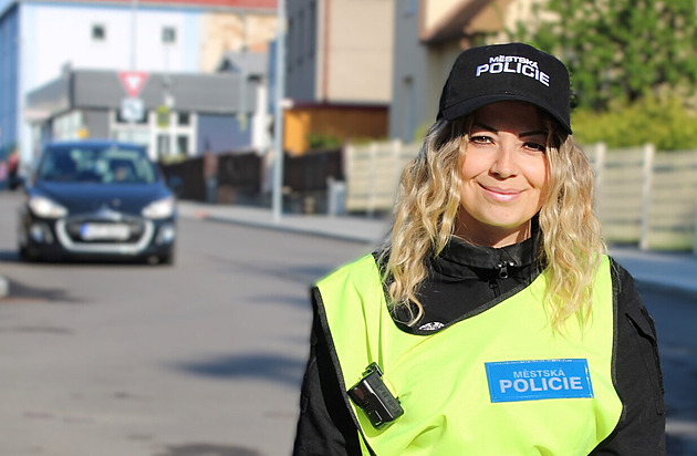 Vekerou innost mstské policie v Humpolci momentáln obstarává pouze Adéla...
