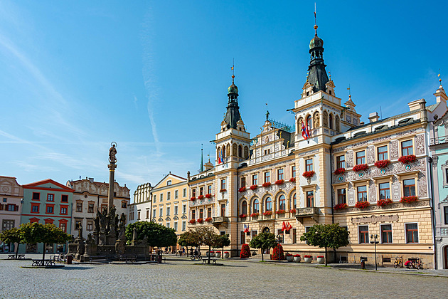 Sprosťačit můžete v Hradci. V Pardubicích padl návrh zákazu vulgární mluvy na veřejnosti