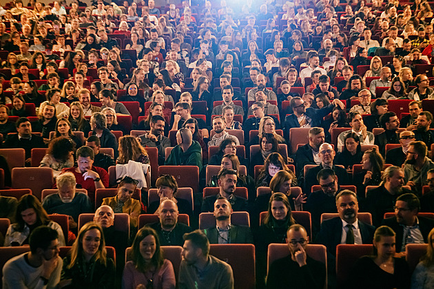 Filmové festivaly 2025. V programu mají komedie, dokumenty i filmy pro otrlé