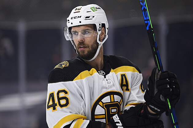 Brad Marchand, David Pastrnak make NHL history in latest Bruins victory - 98.5 The Sports Hub - Boston's Home For Sports