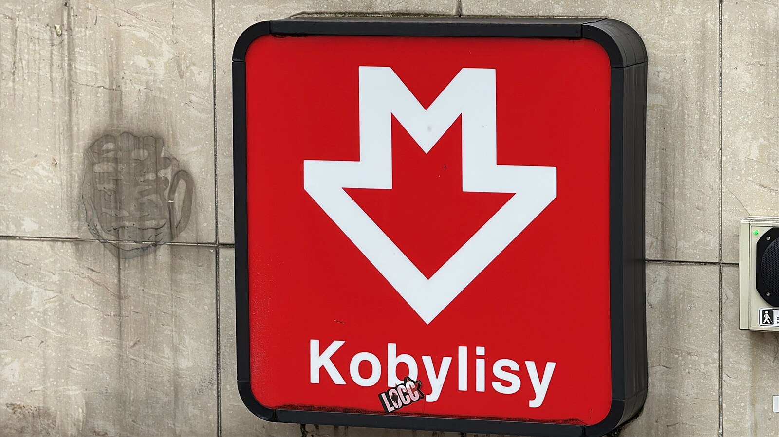 Metro C se na tři dny zastaví, nepojede mezi Kobylisy a Pražského povstání
