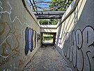 Zen prchod podchodem u ndra v brnnskm Krlov Poli, kter je kvli...