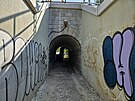 Zen prchod podchodem u ndra v brnnskm Krlov Poli, kter je kvli...