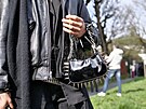 Po é�e decentního �quiet luxury� se do módy op�t vrací rockerská image. Zatím...