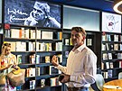 Nov interaktivn program, vnovan ivotu a dlu spisovatele Milana Kundery,...