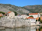 Koeny vývoje msta sahají zejm do 10. století, nebo kusé byzantské prameny...