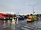 V Hostivai se po srce s jinm autem pevrtila sanitka. (15. ervna 2025)
