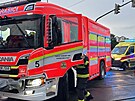 V Hostivai se po srce s jinm autem pevrtila sanitka. (15. ervna 2025)