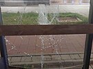 Nsledky dn vandala na autobusov zastvce v Ostrav  Zbehu (17. ervna...