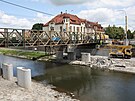 V Opav zaala stavba novho mostu pes eku Opavu. Pvodn most poniila loni...