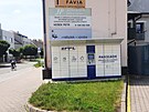 Vdejn boxy v Husov ulici jsou od sebe vzdlen 50 metr.