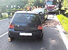 Pi eln srce dvou osobnch aut u Psaova na umpersku se zranilo pt lid,...