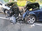 Pi eln srce dvou osobnch aut u Psaova na umpersku se zranilo pt lid,...