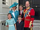 Princezna Charlotte, princezna Kate, princ Louis, princ George a princ William...