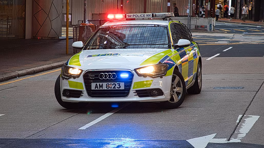 Policie v Hongkongu. (21. �ervence 2019)