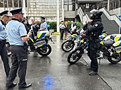Vedení praské policie poídilo ti motorky, na nich budou v pohotovostní...