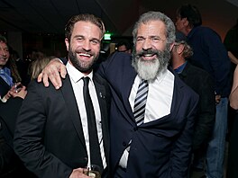 Milo Gibson a jeho otec Mel Gibson