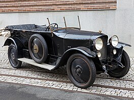 Národní technické muzeum (NTM) v Praze otevelo výstavu historických automobil...