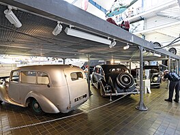 Národní technické muzeum (NTM) v Praze otevelo výstavu historických automobil...
