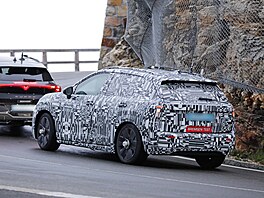 Maskovaný prototyp elektromobilu koda Epiq