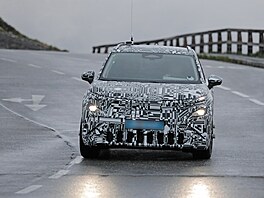 Maskovaný prototyp elektromobilu koda Epiq