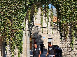 Do historického jádra Trebinje se po�ád vstupuje dvojicí m�stských bran....