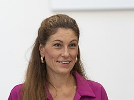 Tisková konference ministryn spravedlnosti E. Decroix a námstk K. Dvoáka a...