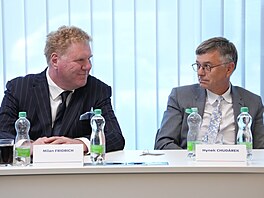 Do druhého kola volby generálního editele eské televize postoupili Milan...