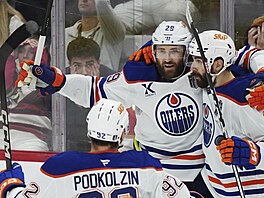 Leon Draisaitl z Edmonton Oilers rozhodl tvrté finále NHL. Gratuluje Evan...