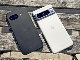 Google Pixel 9a a Pixel 8 Pro