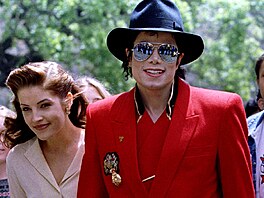Lisa Marie Presleyová a Michael Jackson (Santa Ynez, 18. dubna 1995)