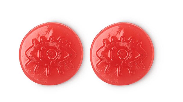 Lush, Rose, poltky na oi, s aloe vera, extraktem z mosk asy a rovou vodou, zkliduj, zmruj otoky, hydratuj, redukuj kruhy pod oima, cena 150 K/2 ks
