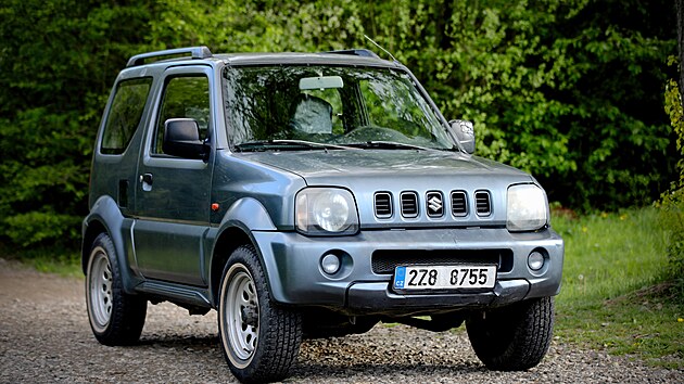 esk zastoupen Suzuki uspodalo neobvykl sraz majitel nazvan Top suzuk. Na Facebooku a s pomoc autorizovanch prodejc a dealer nalo nejzajmavj ze svch zkaznk, kter pozvalo na spolen posezen a vyjku.