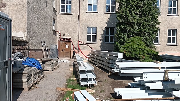 Rekonstrukce Gymnzia Josefa Jungmanna v Litomicch. (erven 2025)
