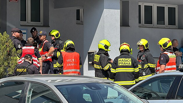 Na sluebnu policie v praskch Modanech nkdo donesl grant (18. ervna 2025)