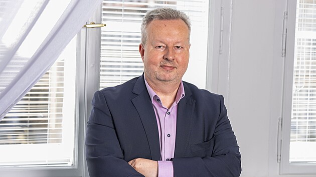 Richard Brabec je �eský politik, od ledna 2014 do prosince 2021 ministr...