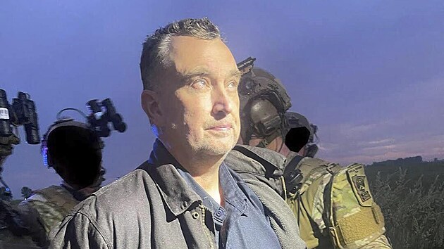 Na fotografii zpstupnn adem erifa okresu Ramsey, je Vance Luther Boelter, mu obvinn z atenttu na nejvyho demokrata ve Snmovn reprezentant sttu Minnesota, (15. ervna 2025)