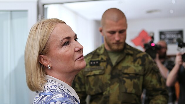Armda m nov nborov stedisko v centru Liberce. Slavnostnho oteven se zastnila i ministryn obrany Jana ernochov. (17. ervna 2025)