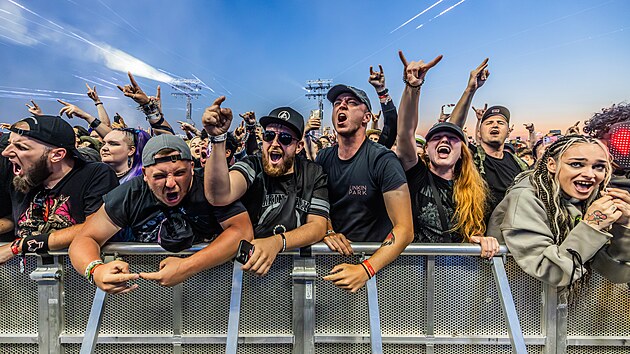 Fanouci Linkin Park na koncert na festivalu Rock for People (14. ervna 2025, Hradec Krlov).