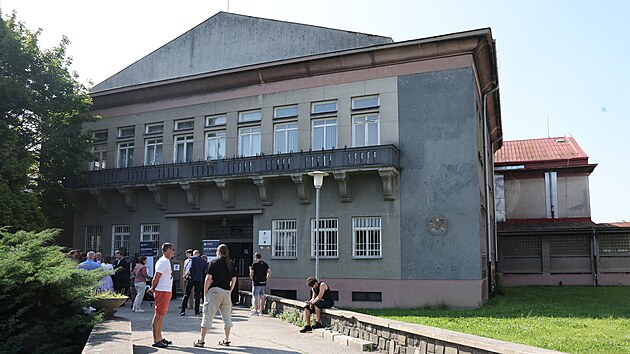 Novm kolejm bude muset ustoupit nevyhovujc letit objekt starho ubytovacho zazen. (19. ervence 2025)