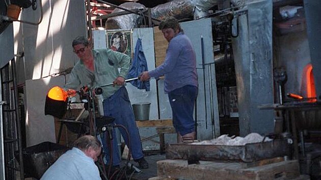 Sklrna v Lenoe byla proslaven po celm svt. Snmek je z roku 1995.