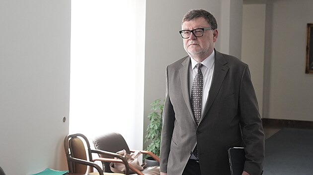 Ministr financ Zbynk Stanjura pichz na jednn vldy (18. ervna 2025)