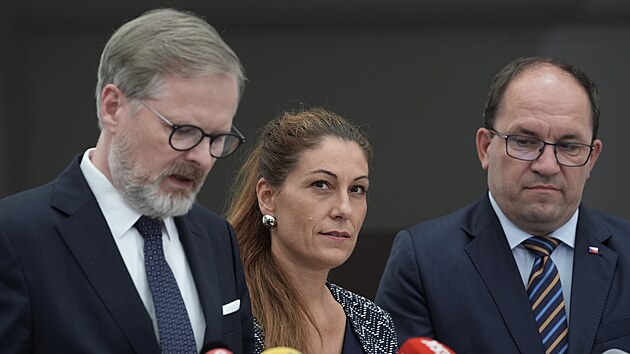 Premiér Petr Fiala, ministryně spravedlnosti Eva Decroix a ministr zemědělství...