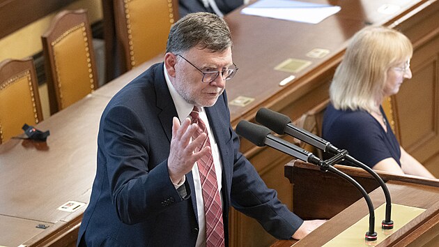 Ministr financ Zbynk Stanjura ped hlasovnm o nedve vld (17. ervna 2025)